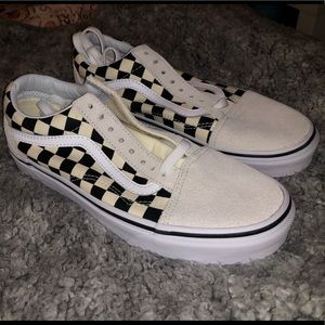Women’s Checkered Vans